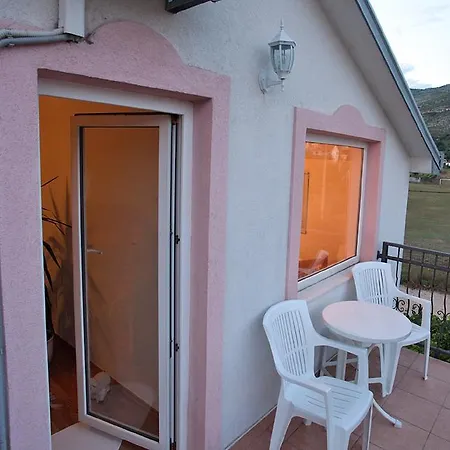 Daire With Private Pool *